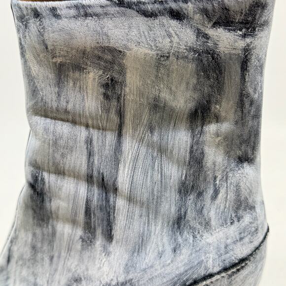 MAISON MARGIELA Painted White Tabi Boots - Picture 11 of 11